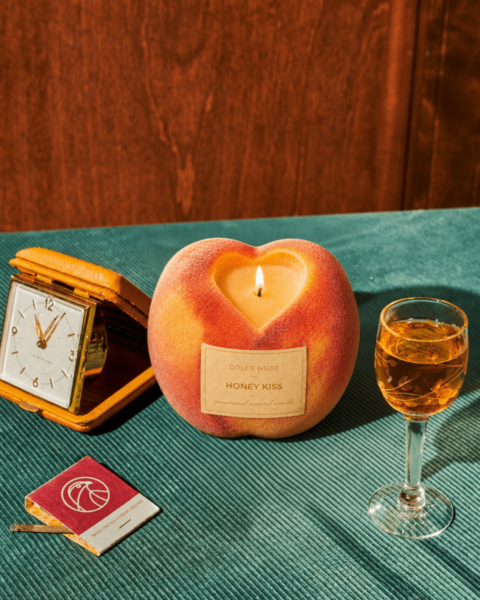 HONEY KISS Scented Candle - Edible Fragrance - DOLCE NUDE